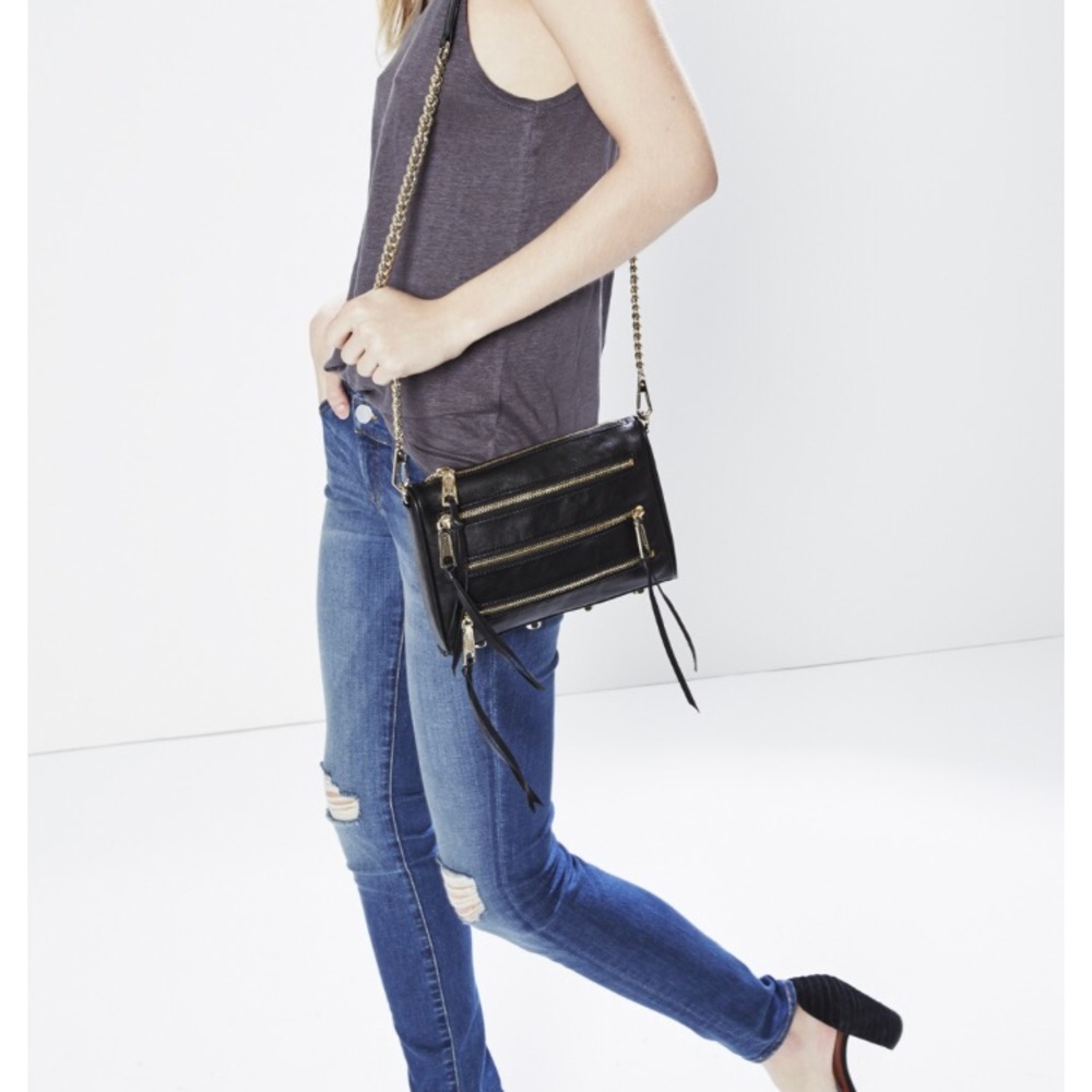 5 Zip Crossbody